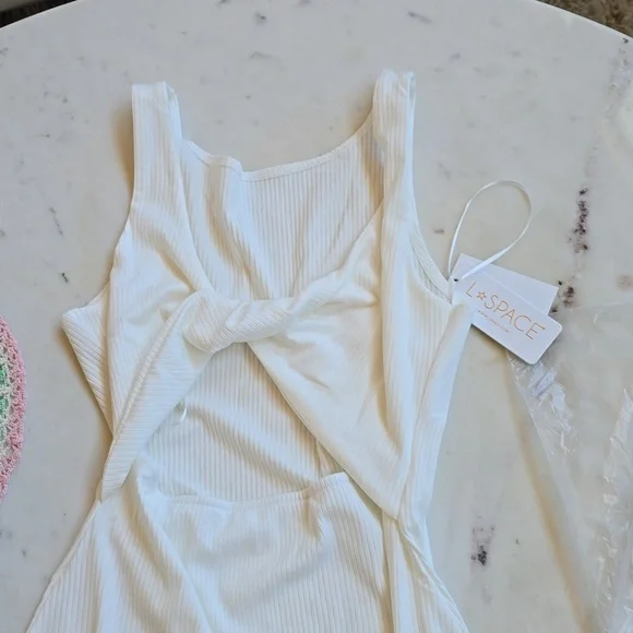 NWT L'Space Nico cut-out midi dress in cream size medium - Picture 12 of 14